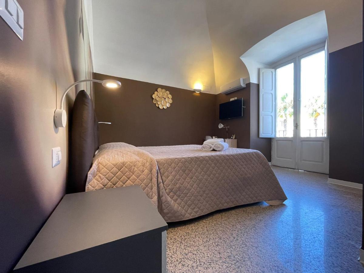 Cconforthotels R&B Central Rooms Барі Екстер'єр фото