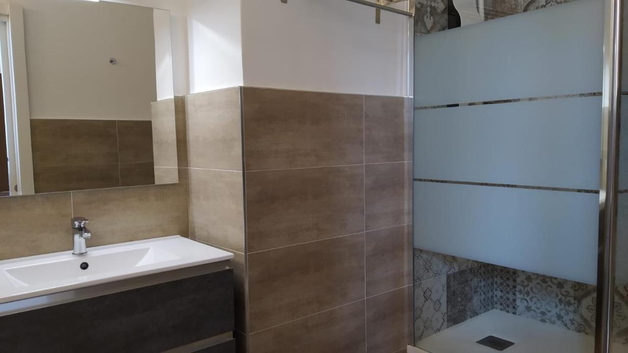 Cconforthotels R&B Central Rooms Барі Екстер'єр фото