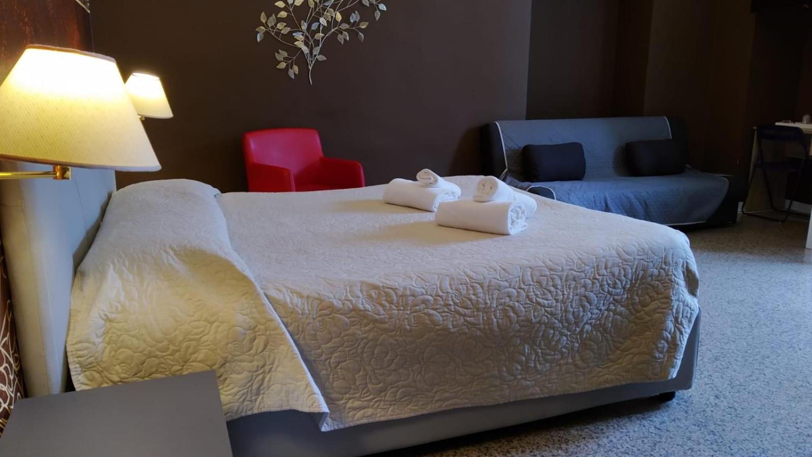 Cconforthotels R&B Central Rooms Барі Екстер'єр фото