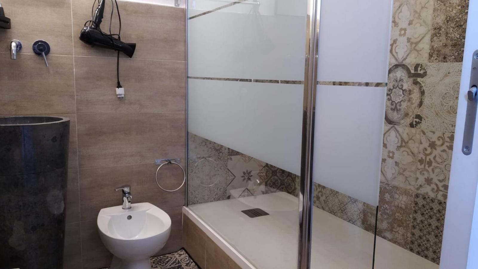 Cconforthotels R&B Central Rooms Барі Екстер'єр фото